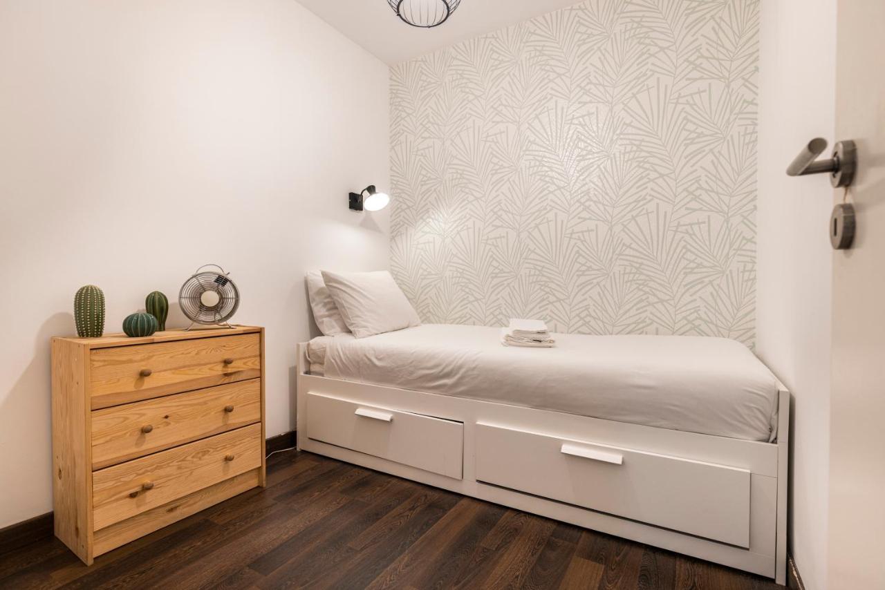 Traditional Alfama Apartment By Lovelystay Lissabon Buitenkant foto