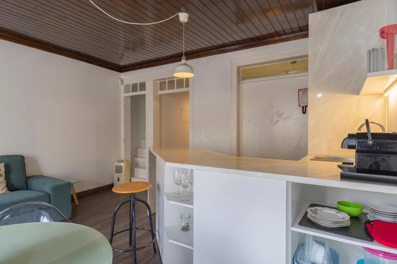 Traditional Alfama Apartment By Lovelystay Lissabon Buitenkant foto
