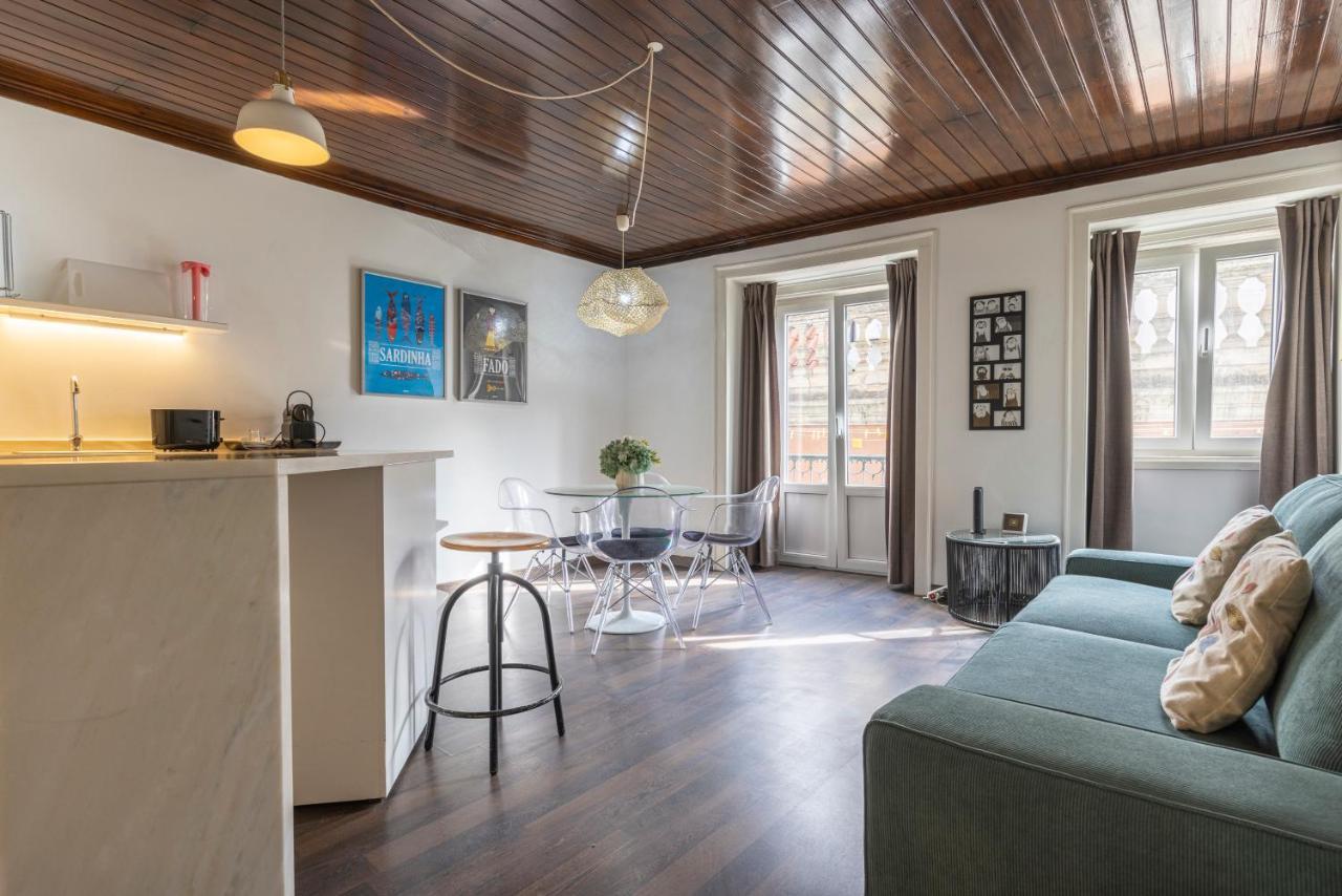 Traditional Alfama Apartment By Lovelystay Lissabon Buitenkant foto