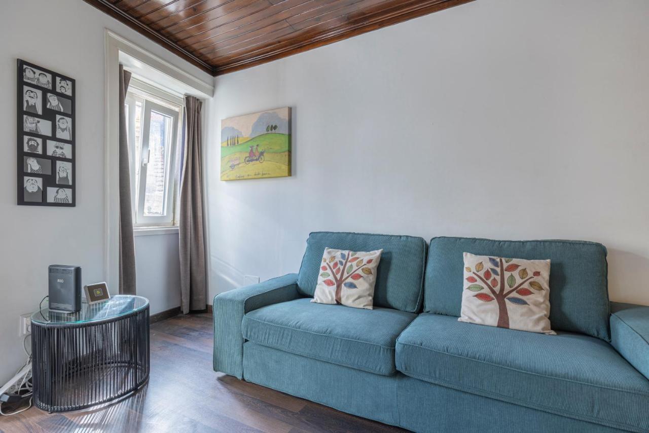 Traditional Alfama Apartment By Lovelystay Lissabon Buitenkant foto