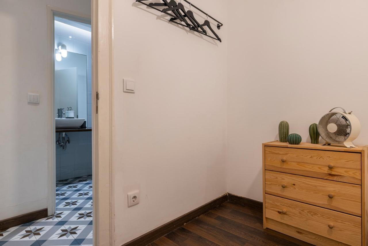Traditional Alfama Apartment By Lovelystay Lissabon Buitenkant foto